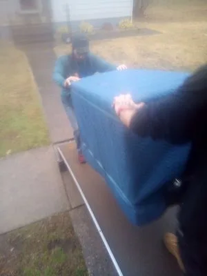 Hometown Movers LLC