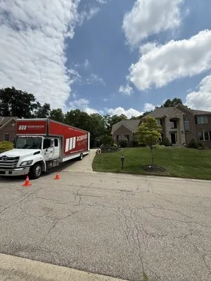 Robinson Relocations LLC